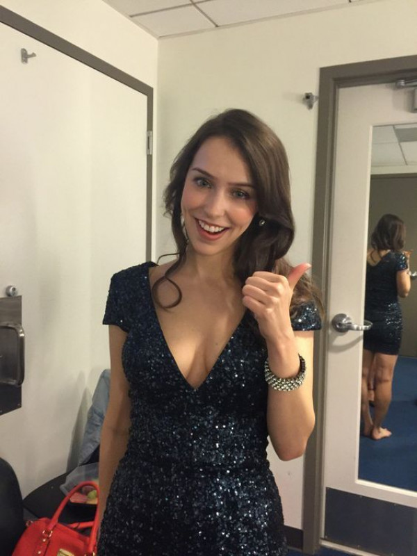 Stefanie Joosten Sexy