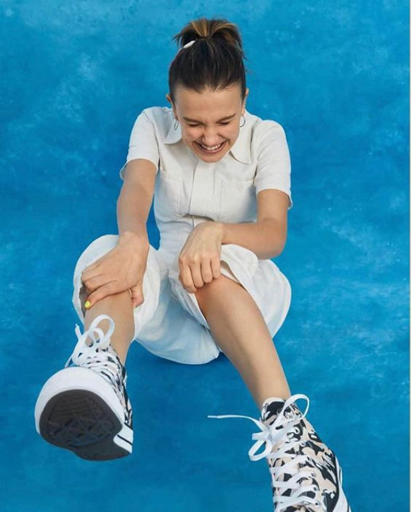 millie bobby brown blue collage, converse chuck taylor all star, millie bobby brown, stranger things, walking shoe