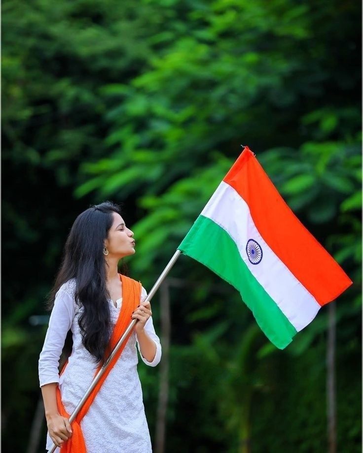 भारत माता के लिए जोशीली शायरी