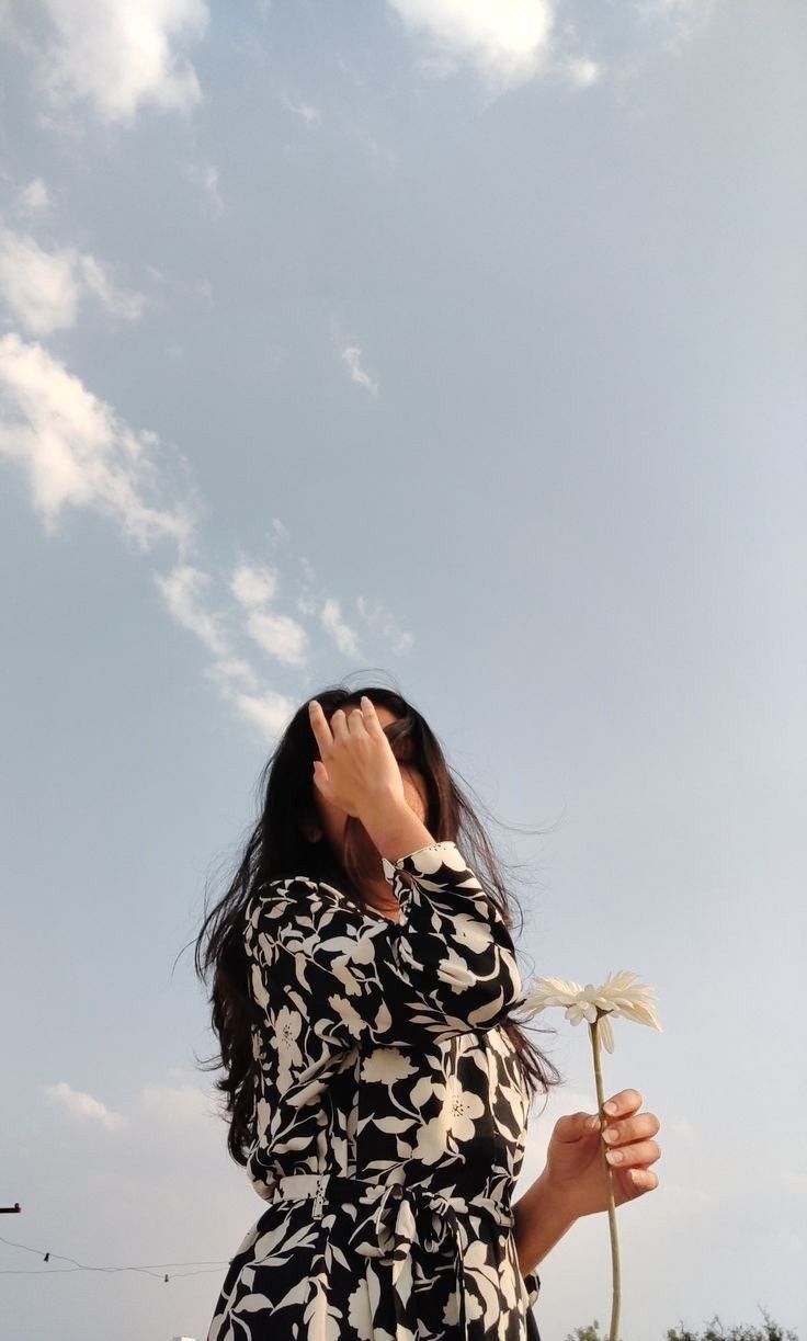 Hidden Face Girl Pic Indian