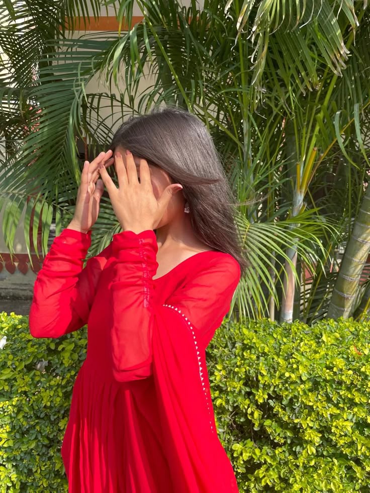 Hidden Face Girl Pic Indian